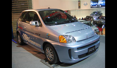 Honda Hydrogen Fuel Cell FCX Prototype 2001-2005 1